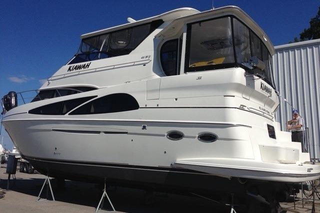 2006 Carver 466 Motor Yacht