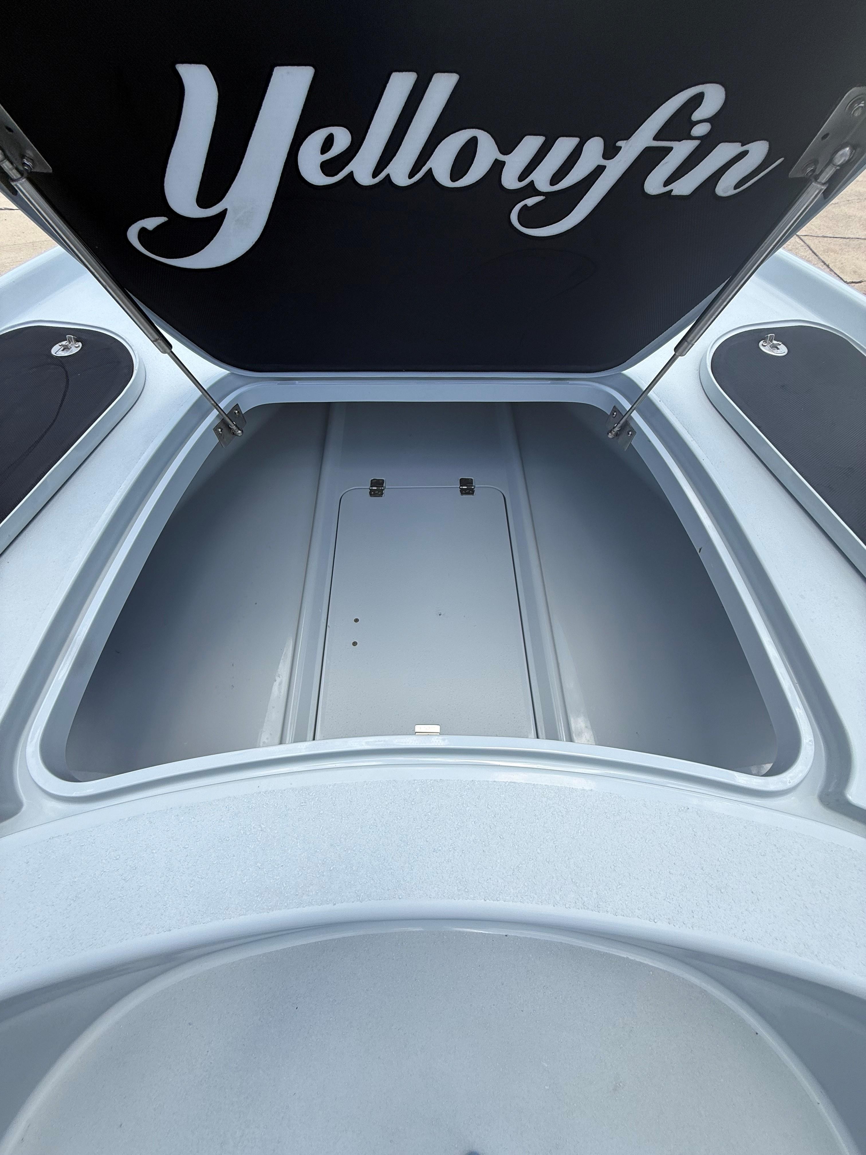 2015 Yellowfin 24 Bay - 18