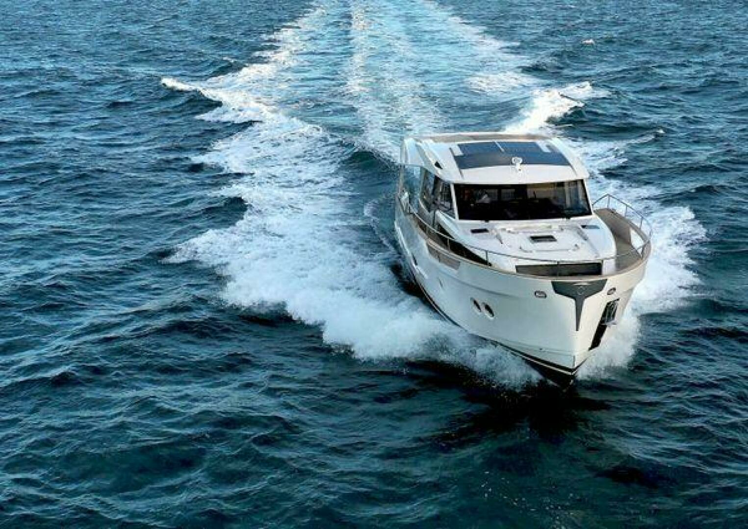 2027 Greenline 48 Coupe - Image 2