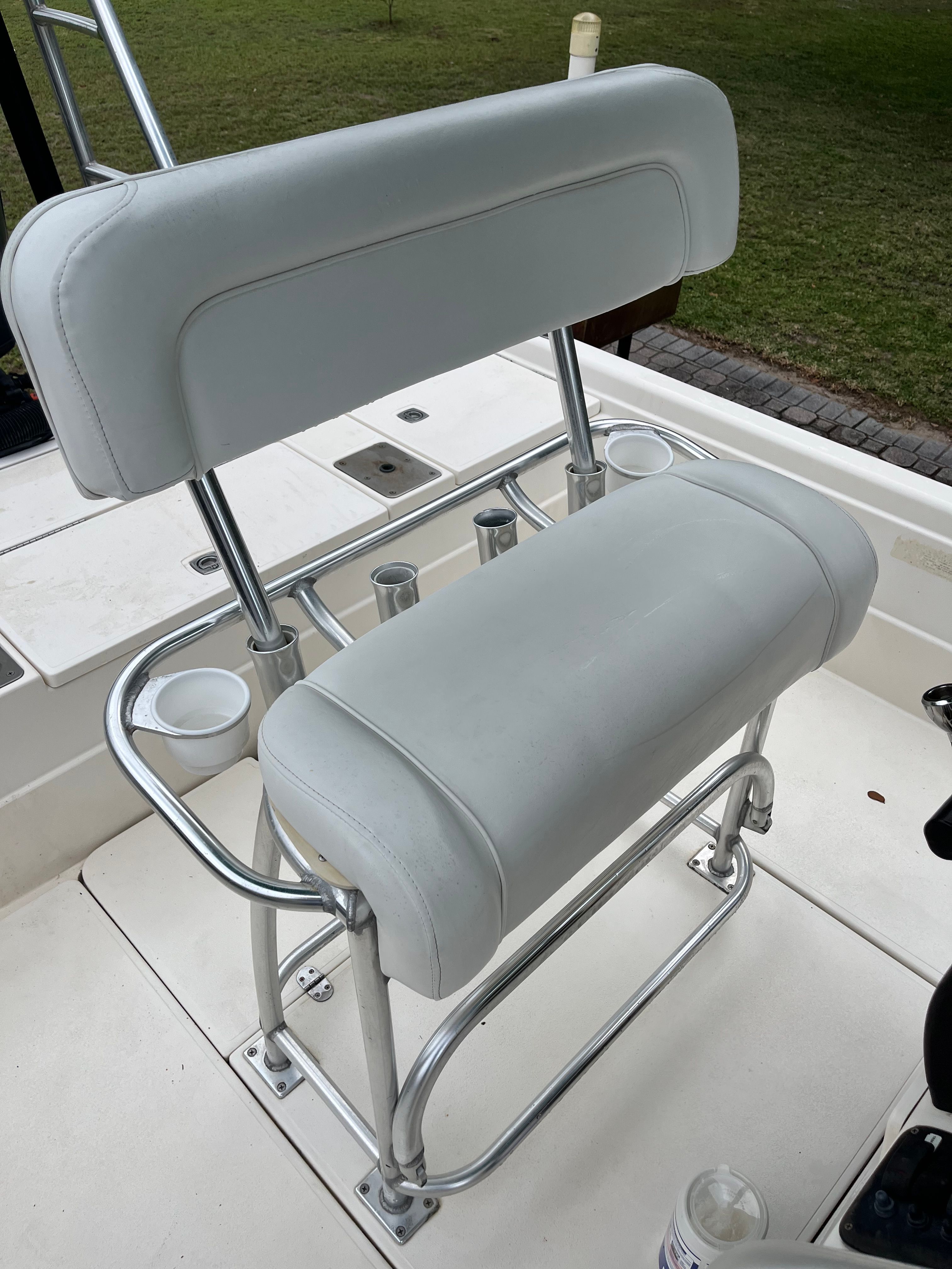 2006 ShearWater 2200 - 18