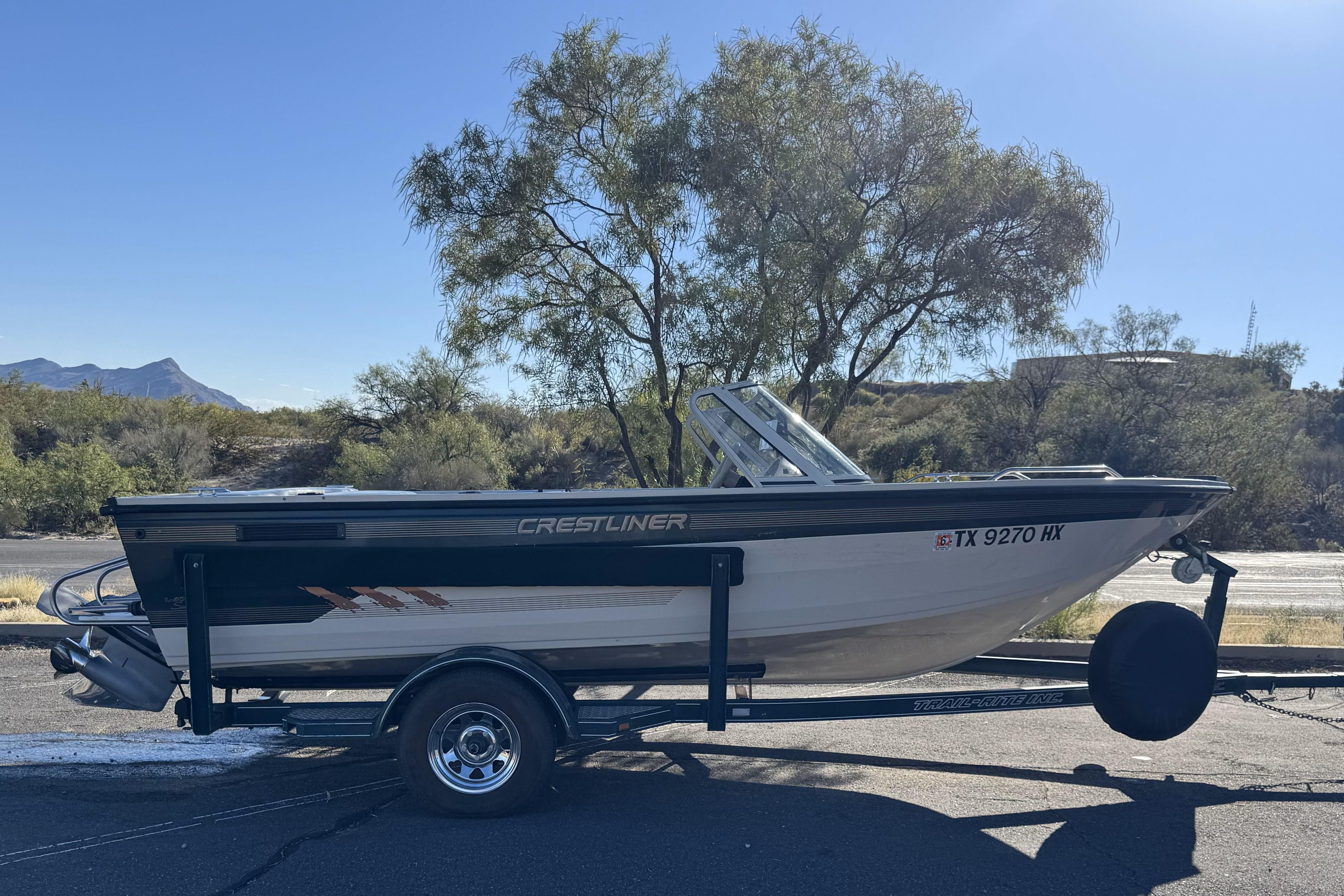 1997 Crestliner Fish and Ski 1750
