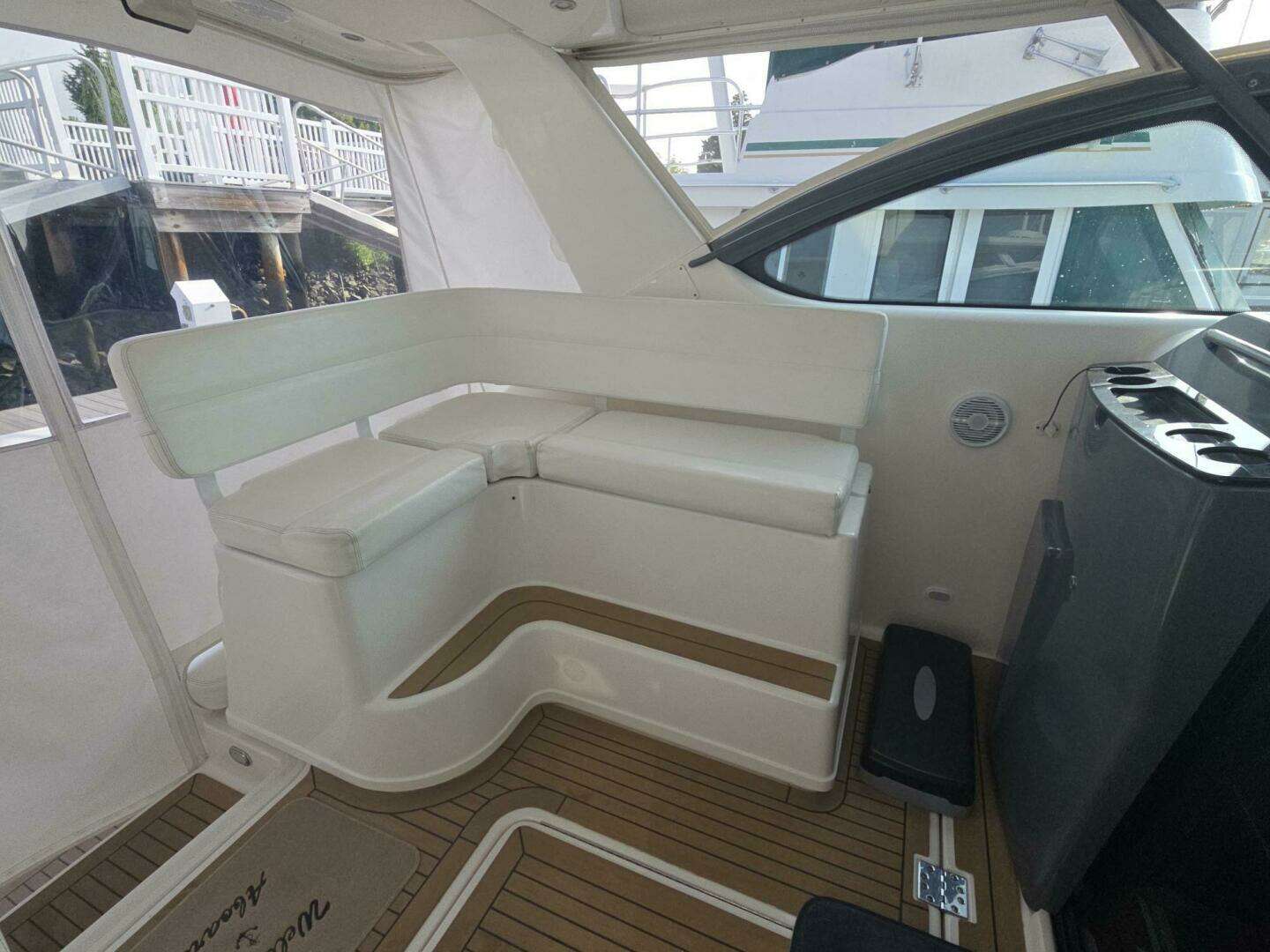 2001 Tiara Yachts 3800 Express - Image 4