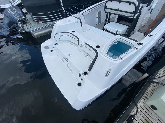 2024 Yamaha Boats 255 FSH Sport H - 6