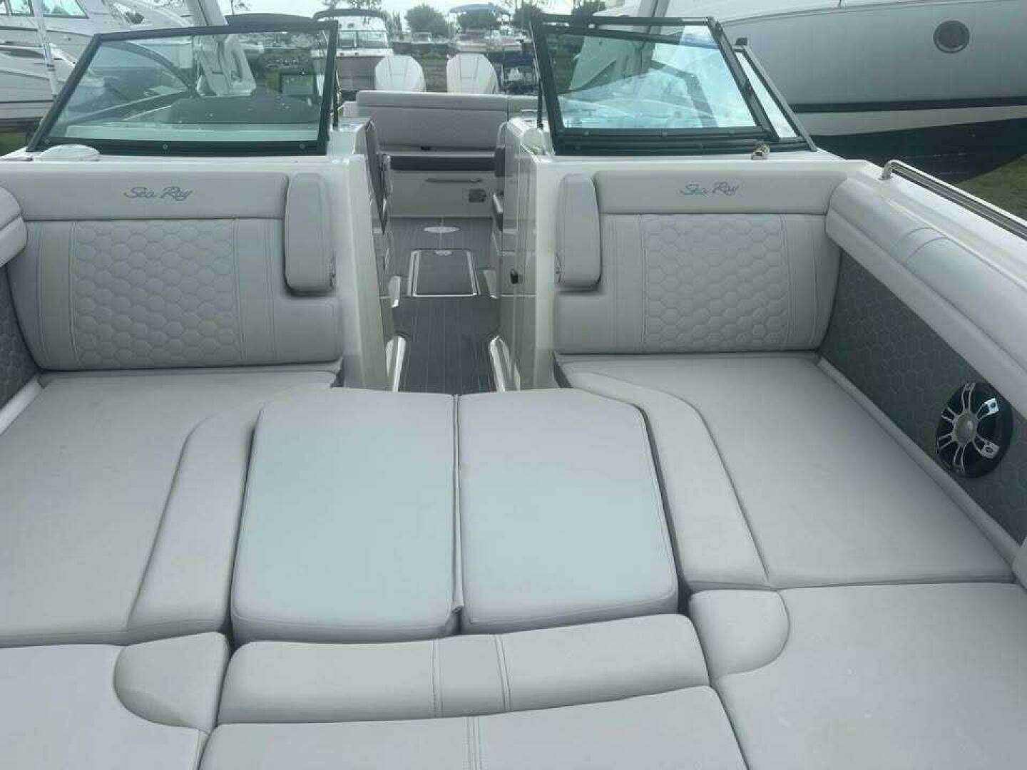 2022 Sea Ray — - Image 16