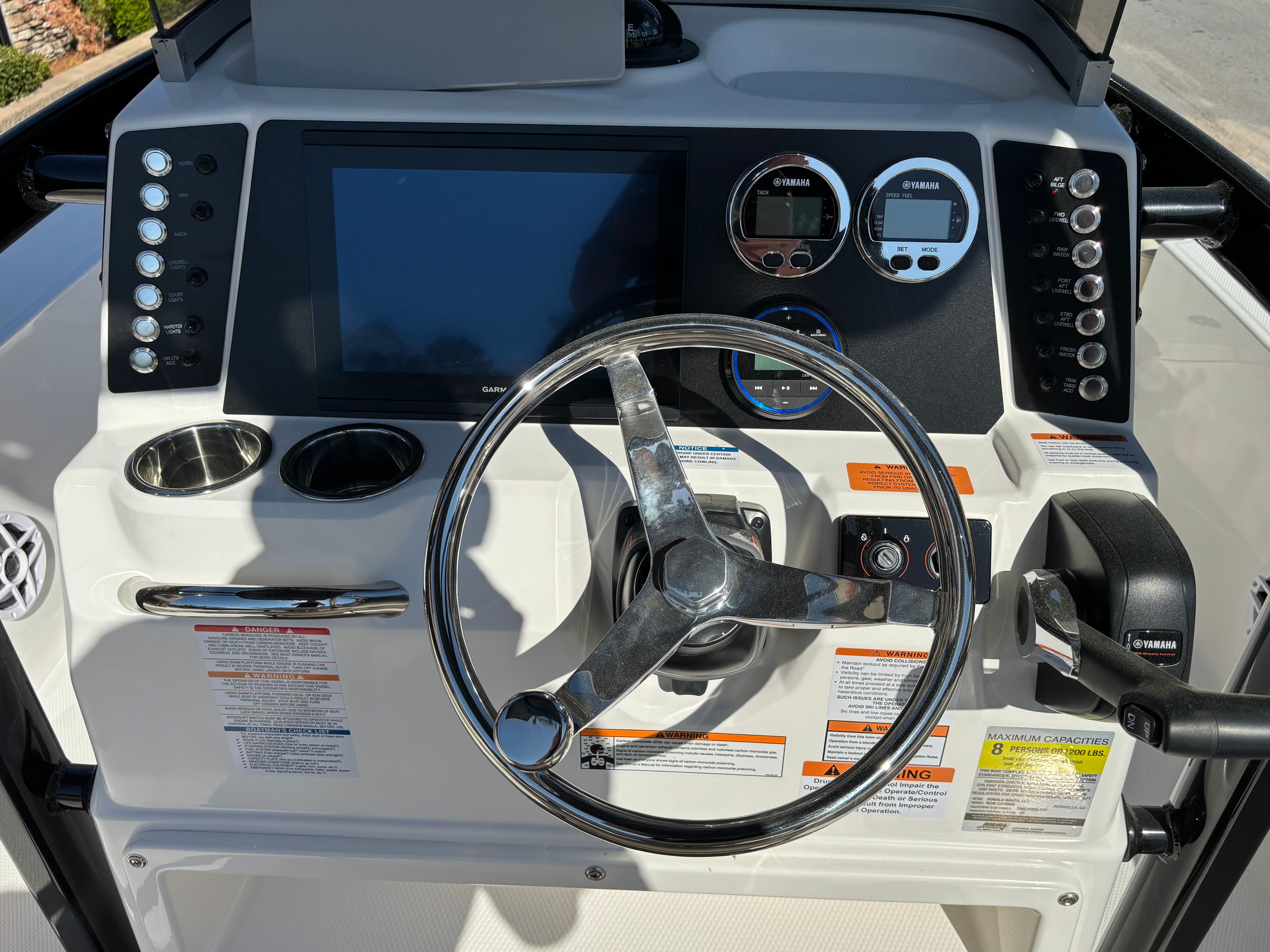 2026 ROBALO 226 CAYMAN - Image 12