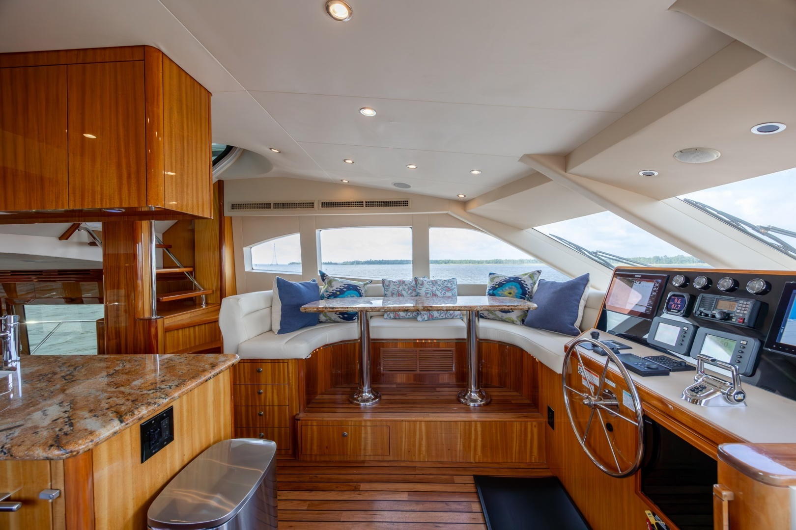 2008 Hatteras Motor Yacht - Image 87