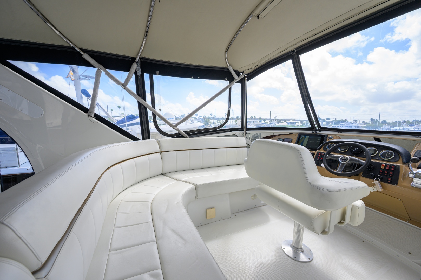 2003 Carver 444 - Image 26