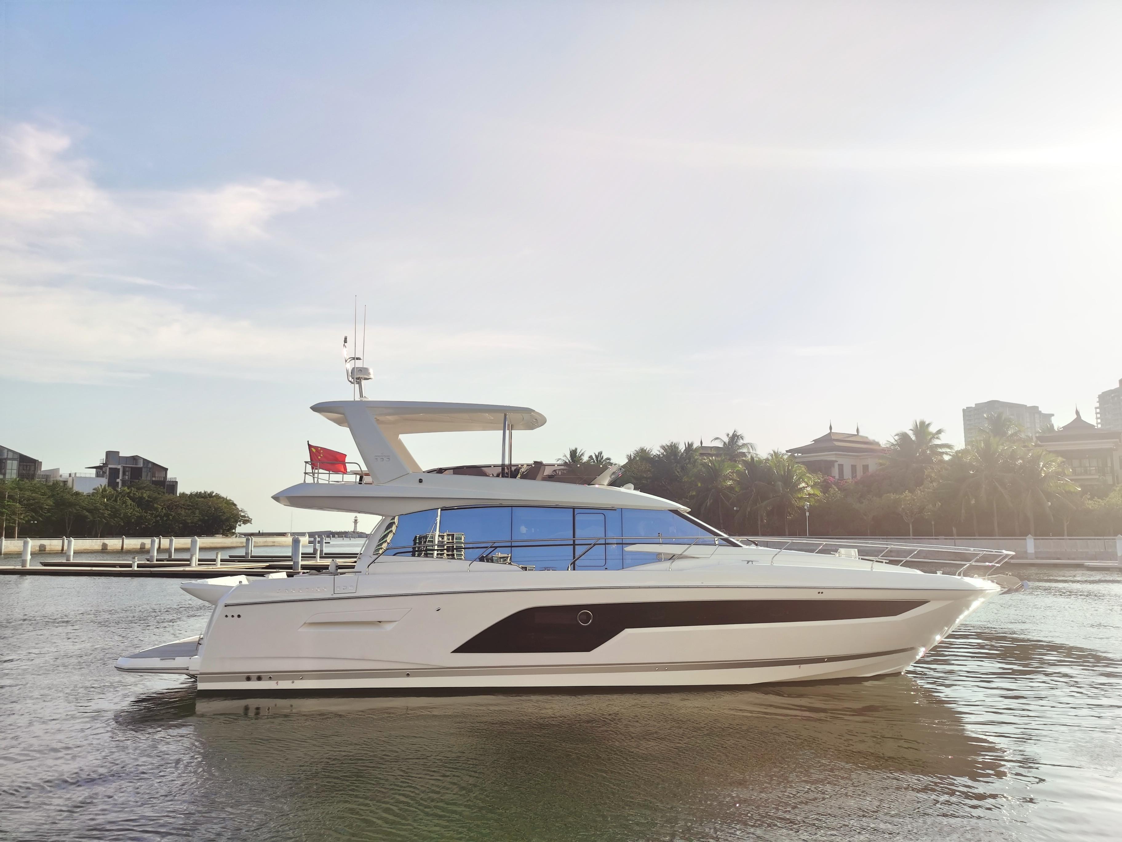 2022 Prestige 590