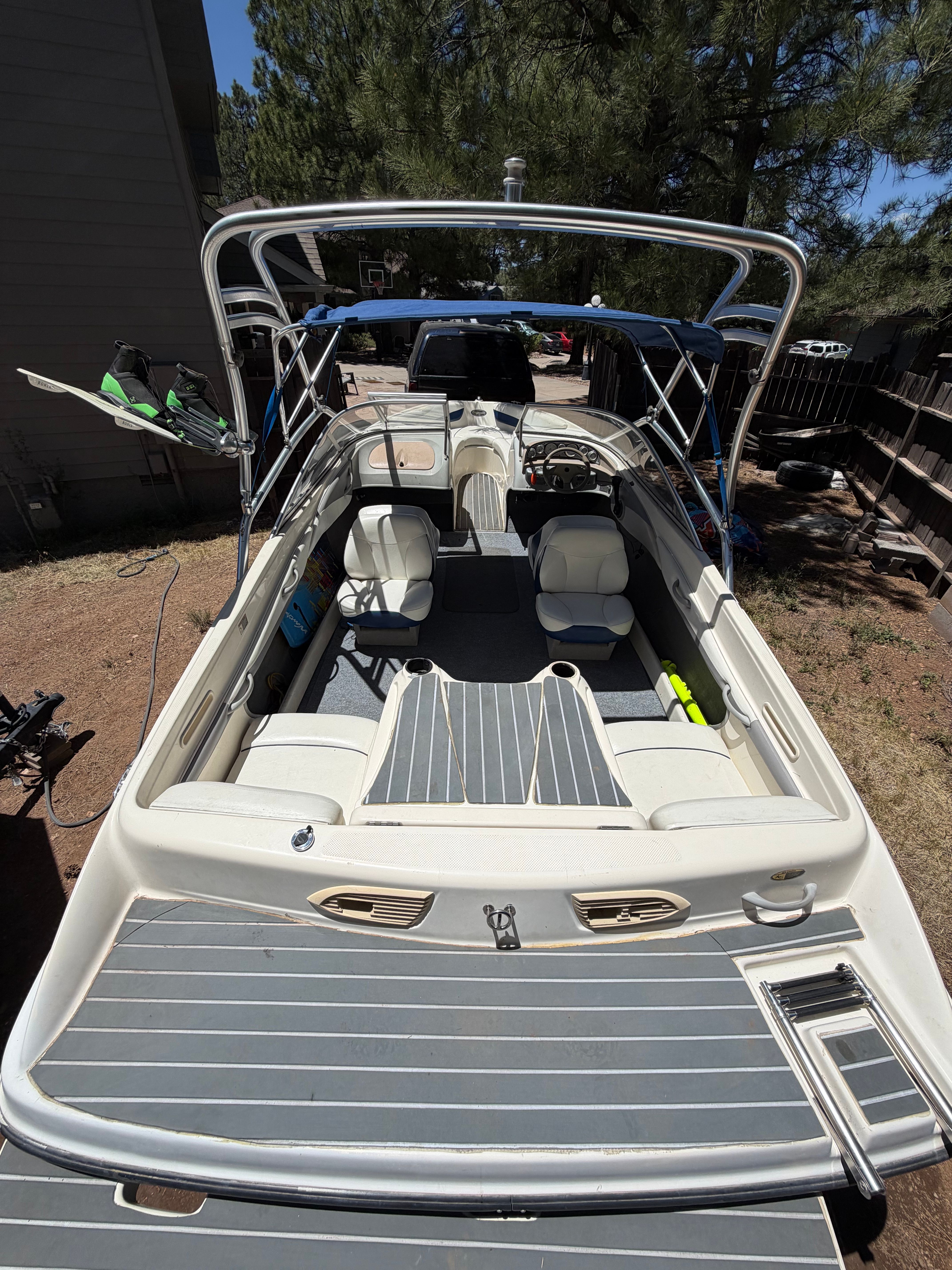2004 Bayliner 205br - 9