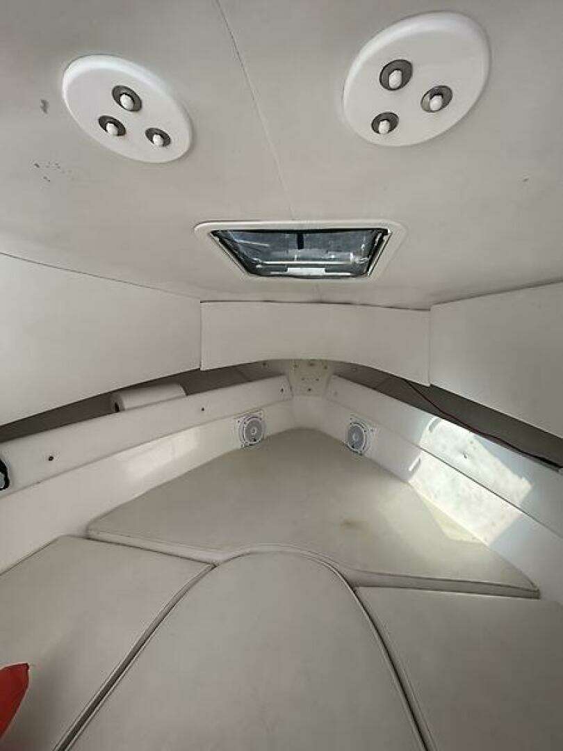 1999 Cobia 240WA - Image 10