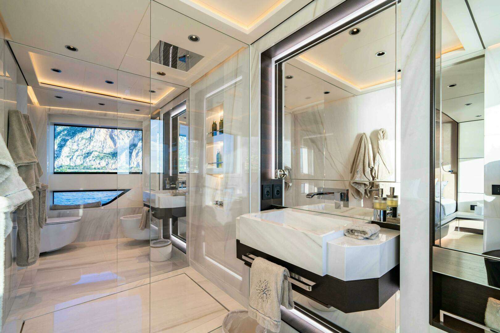 2028 Ocean King DUCALE 120 - Image 31