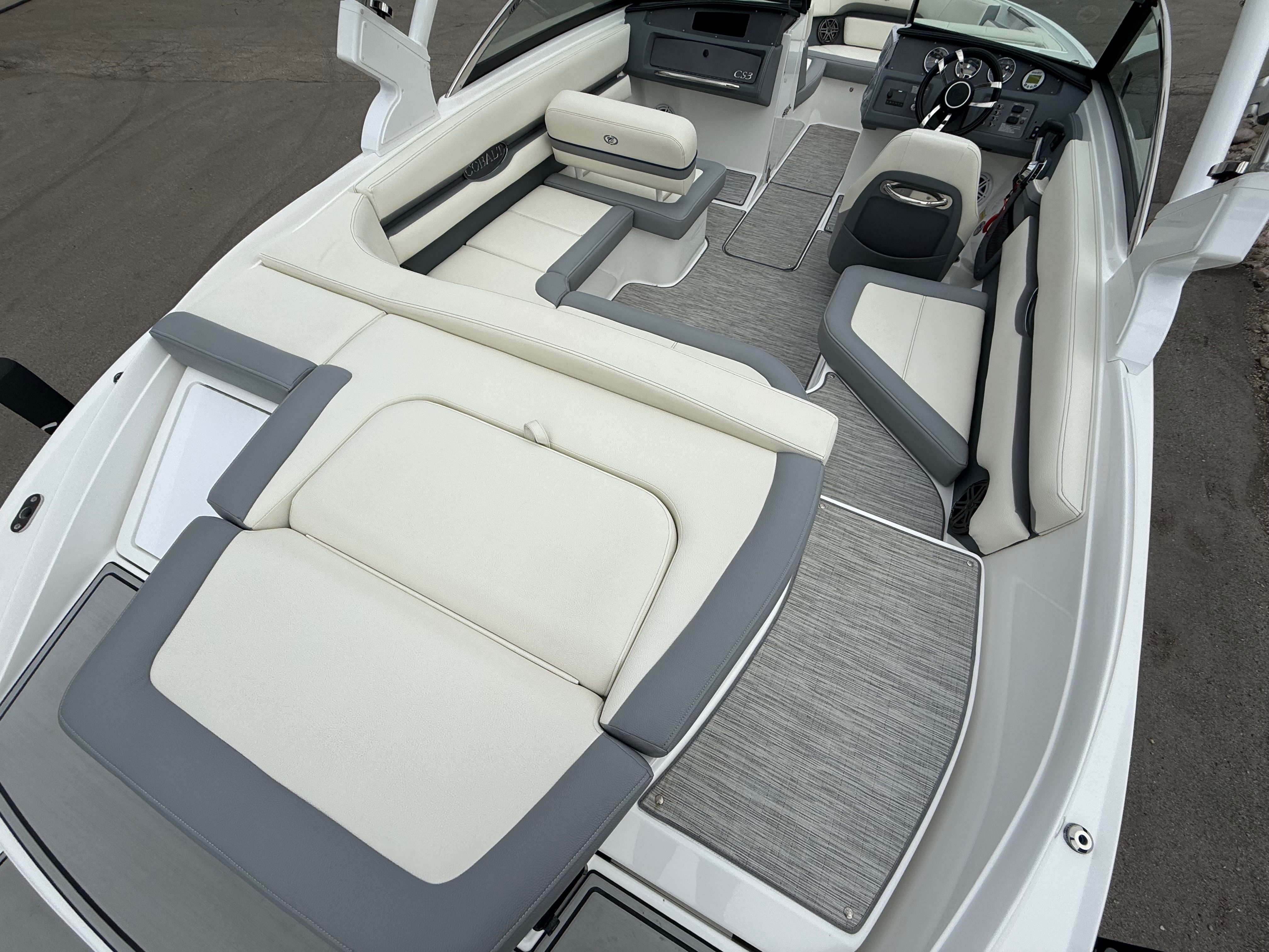 2022 Cobalt CS23 Surf - 4