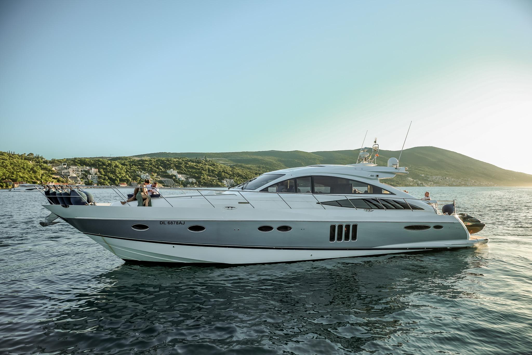 2008 Princess V65