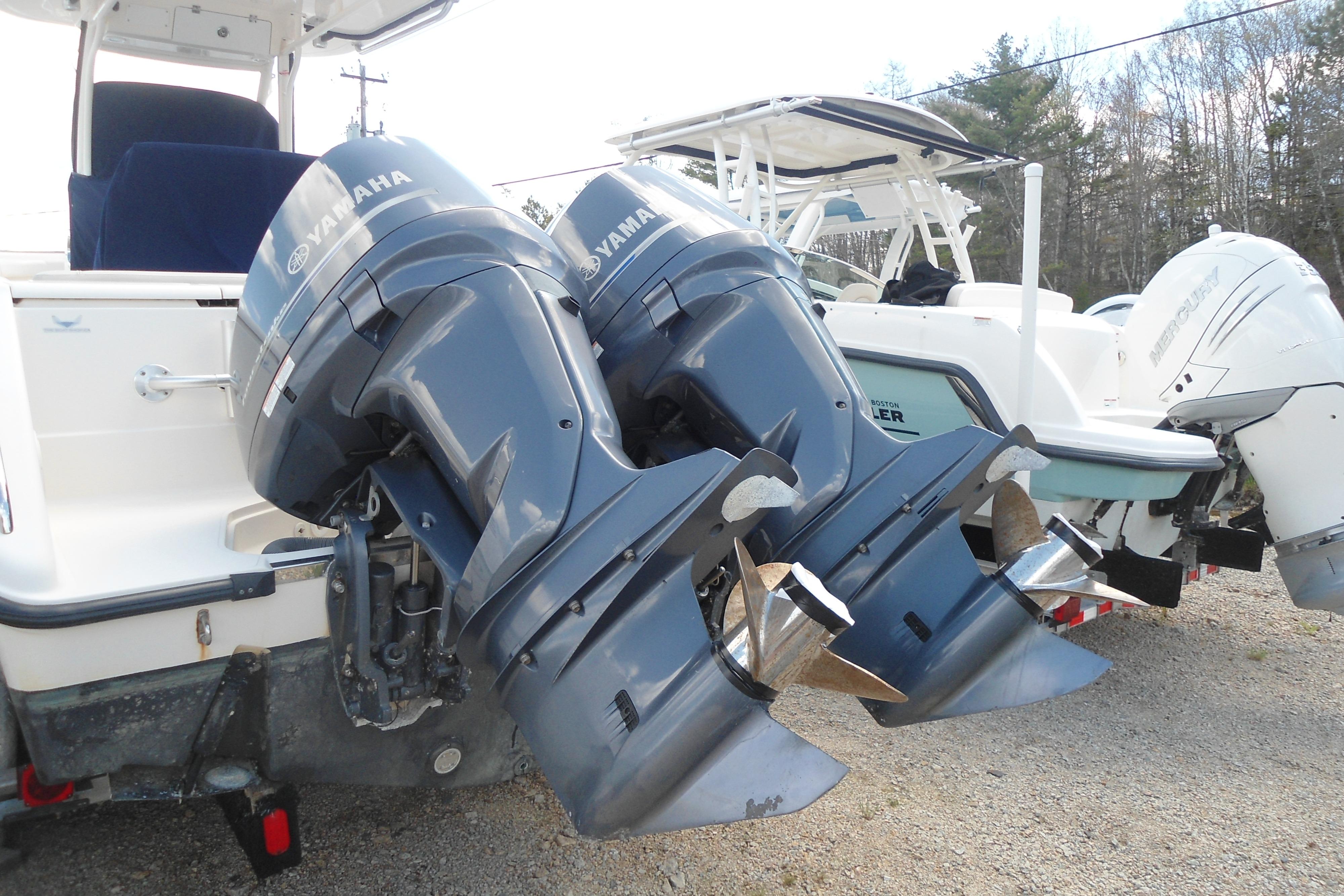 2013 Pursuit C 260 Center Console with dual Yamaha outboard motors.