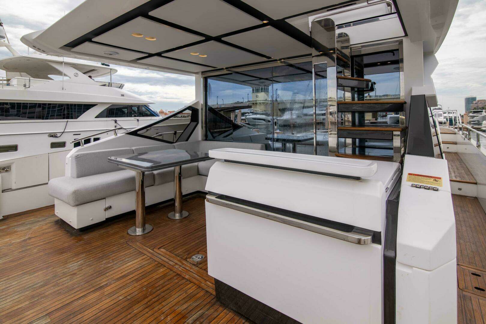 2019 Azimut S7 - Image 5