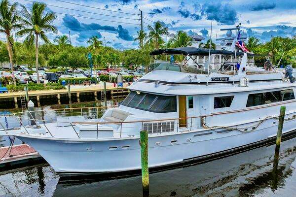 1989 Hatteras 80 Cockpit Motor Yacht
