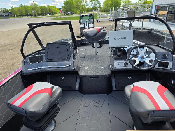 2025 Nitro ZV-20 SPORT boat interior with Garmin navigation system and stylish seating.