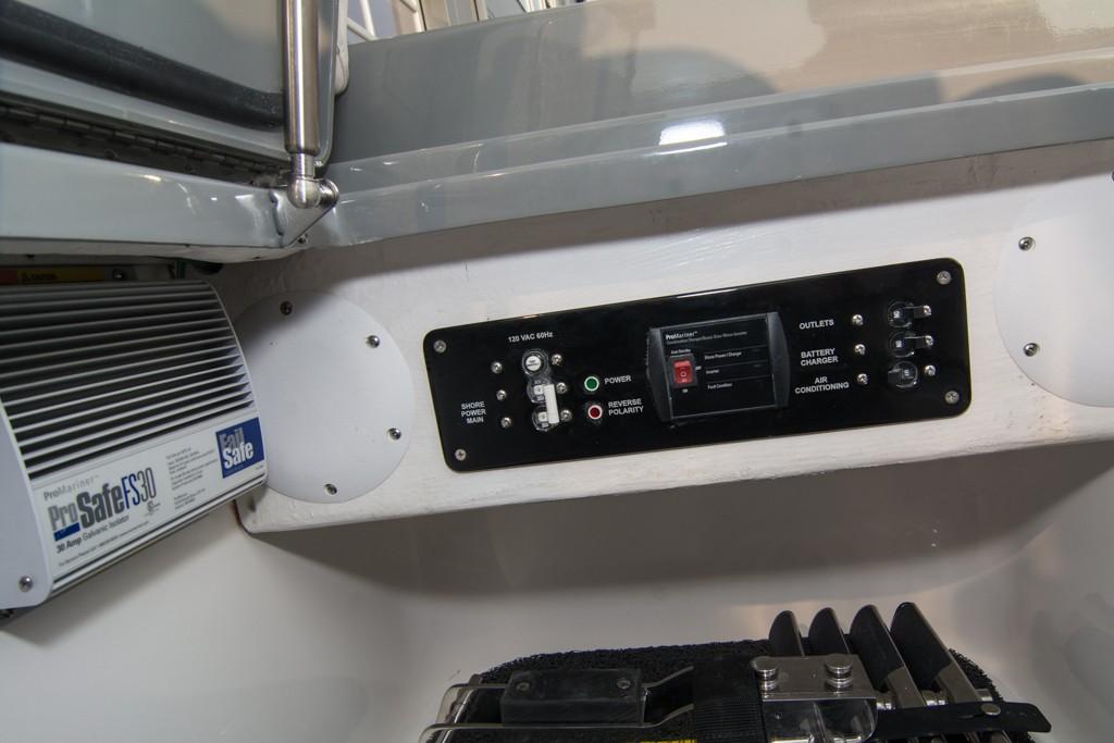 Control panel and ProSafe FS30 in a 2019 Donzi 41 GT boat.