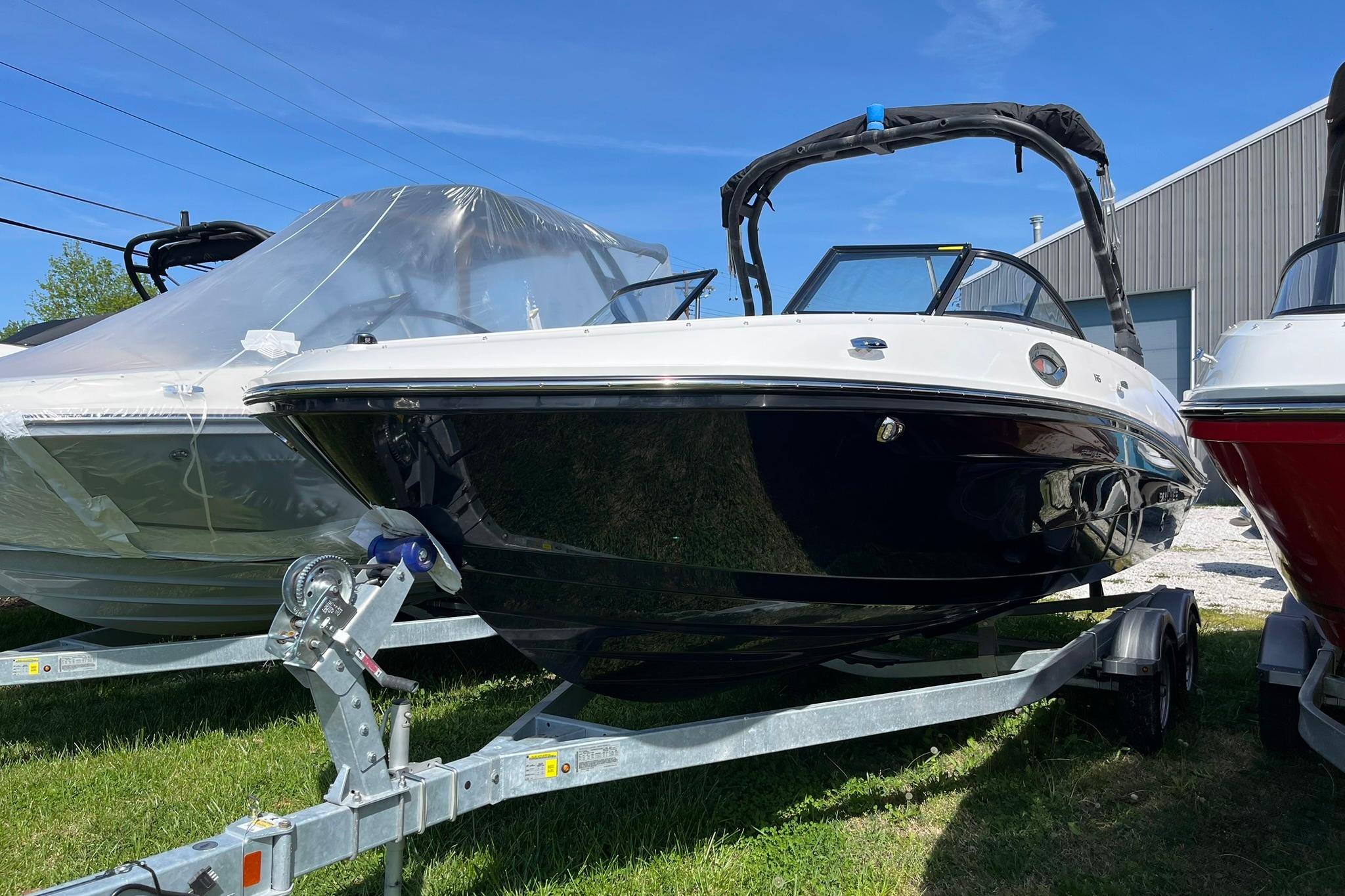 2026 Bayliner VR6 Bowrider OB