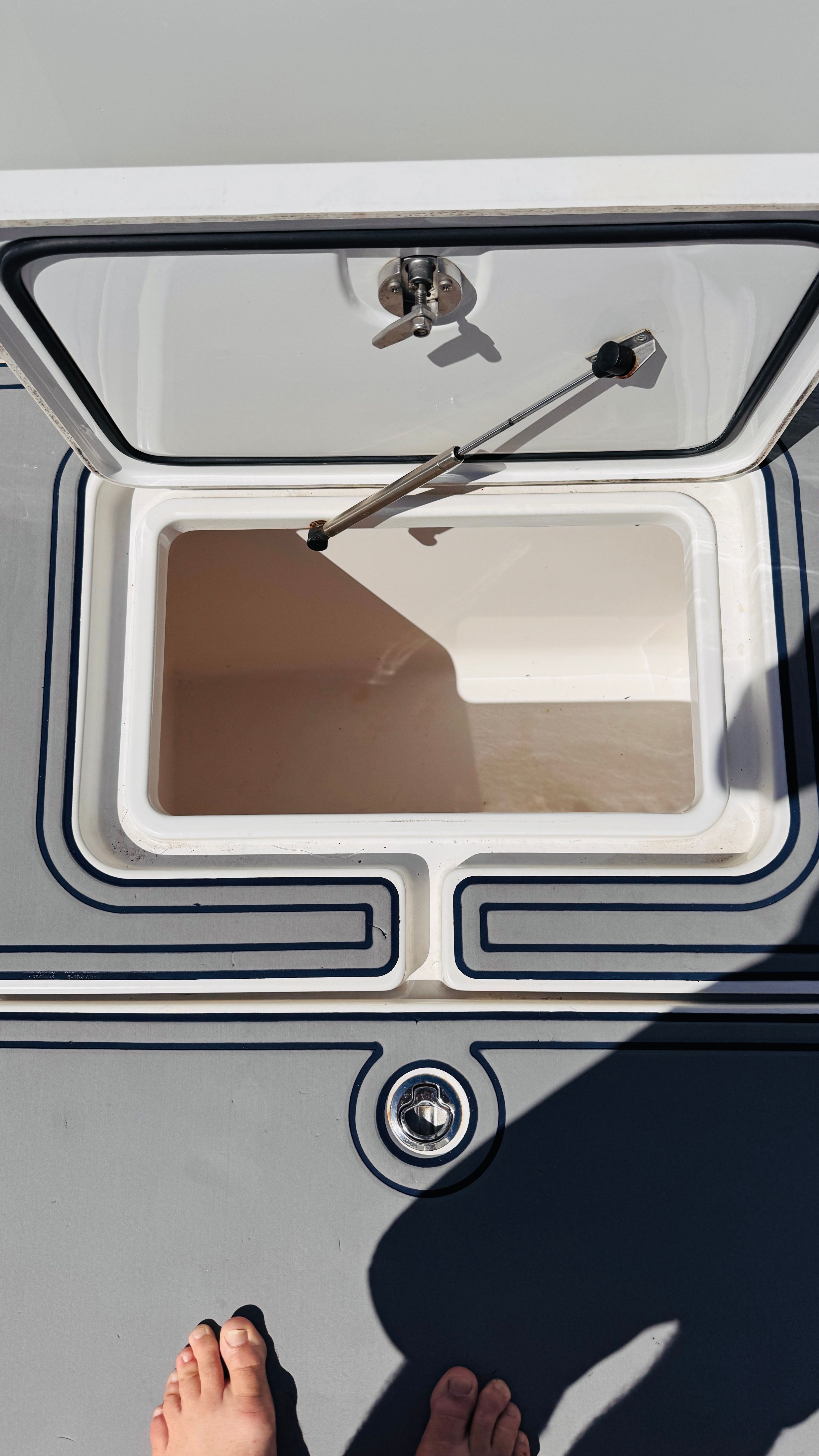 2013 Invincible 42 Open Fisherman - 33