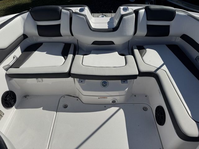 2026 Yamaha Boats SX195 - 14