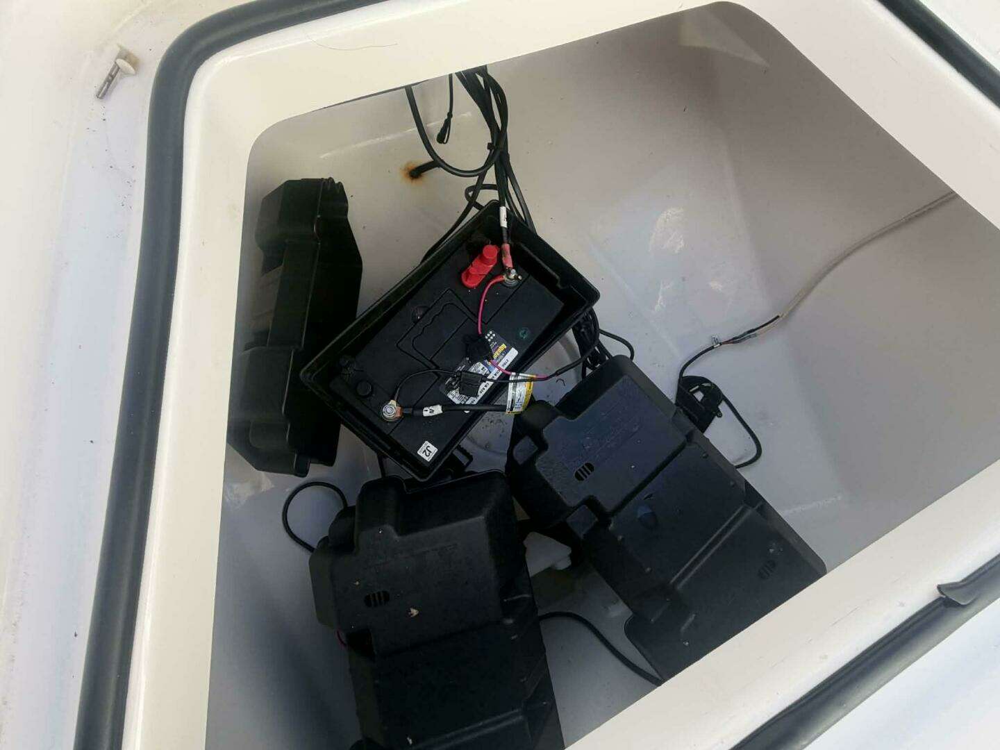 2021 Aquasport 2500 Center Console - Image 36