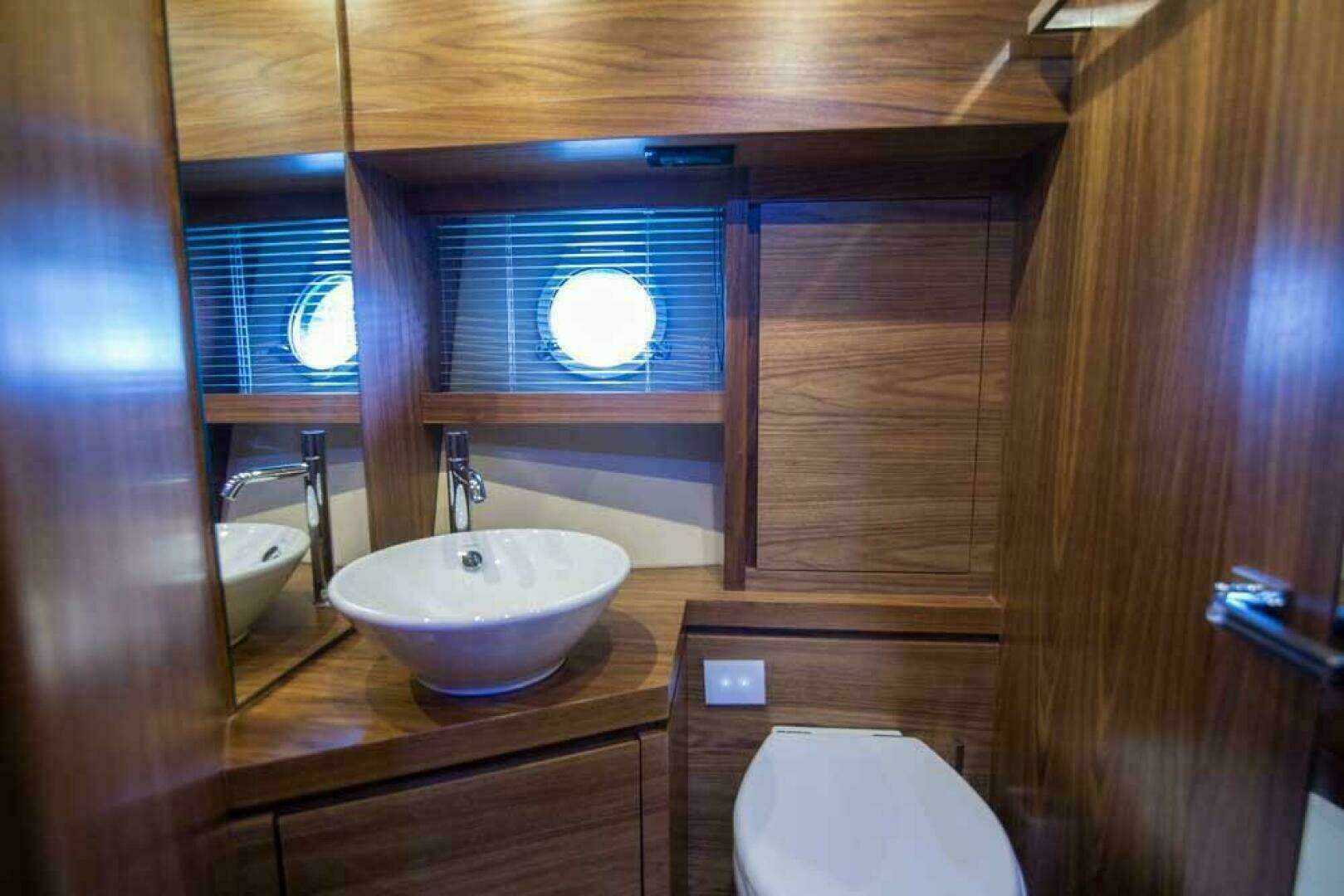2019 Sundeck Yachts 580 Sport - Image 37