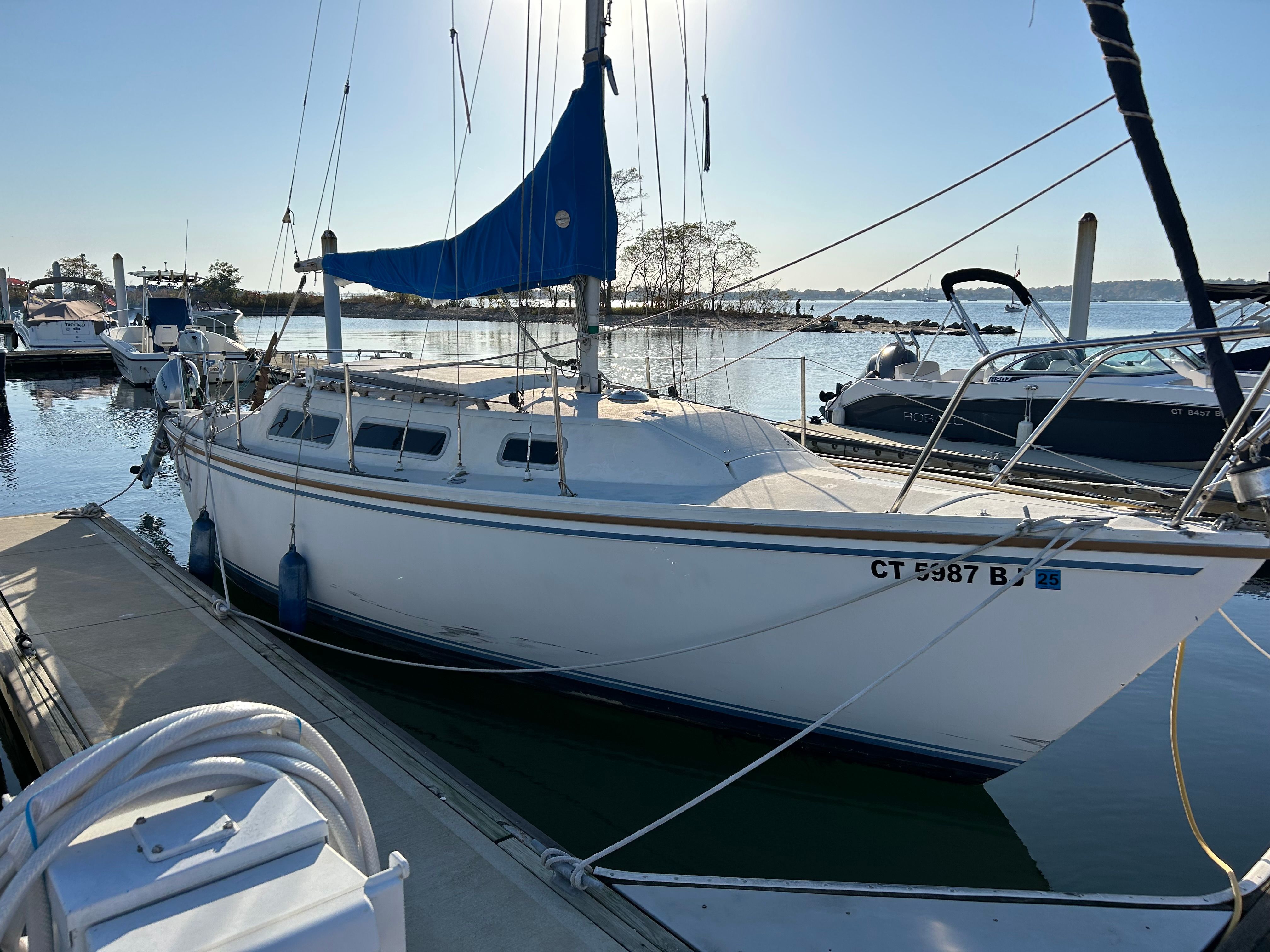 1983 Catalina 25