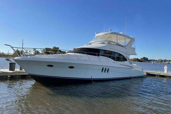 2009 Silverton 52 Ovation