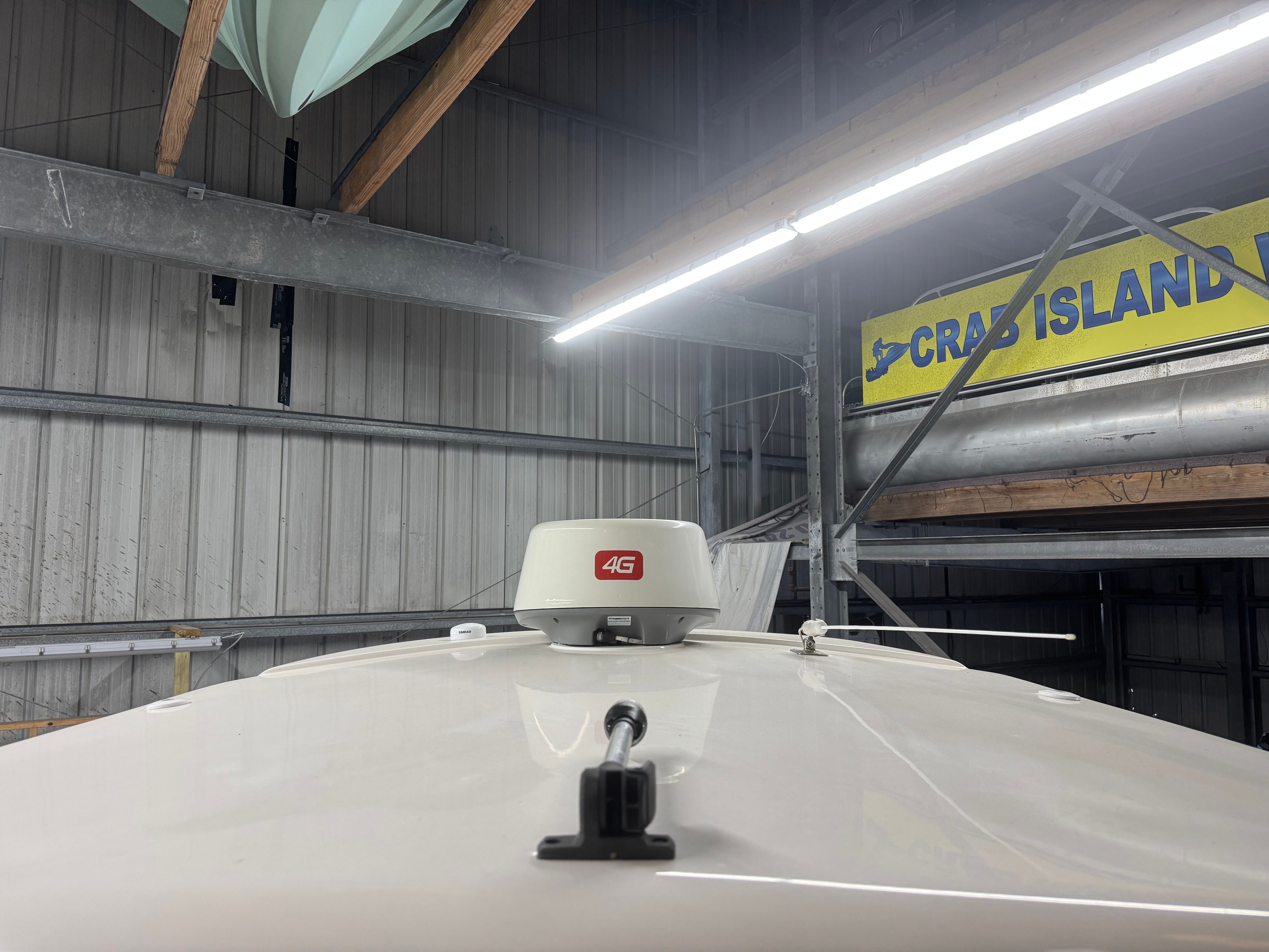 2020 Sea Born LX24 Center Console - 36