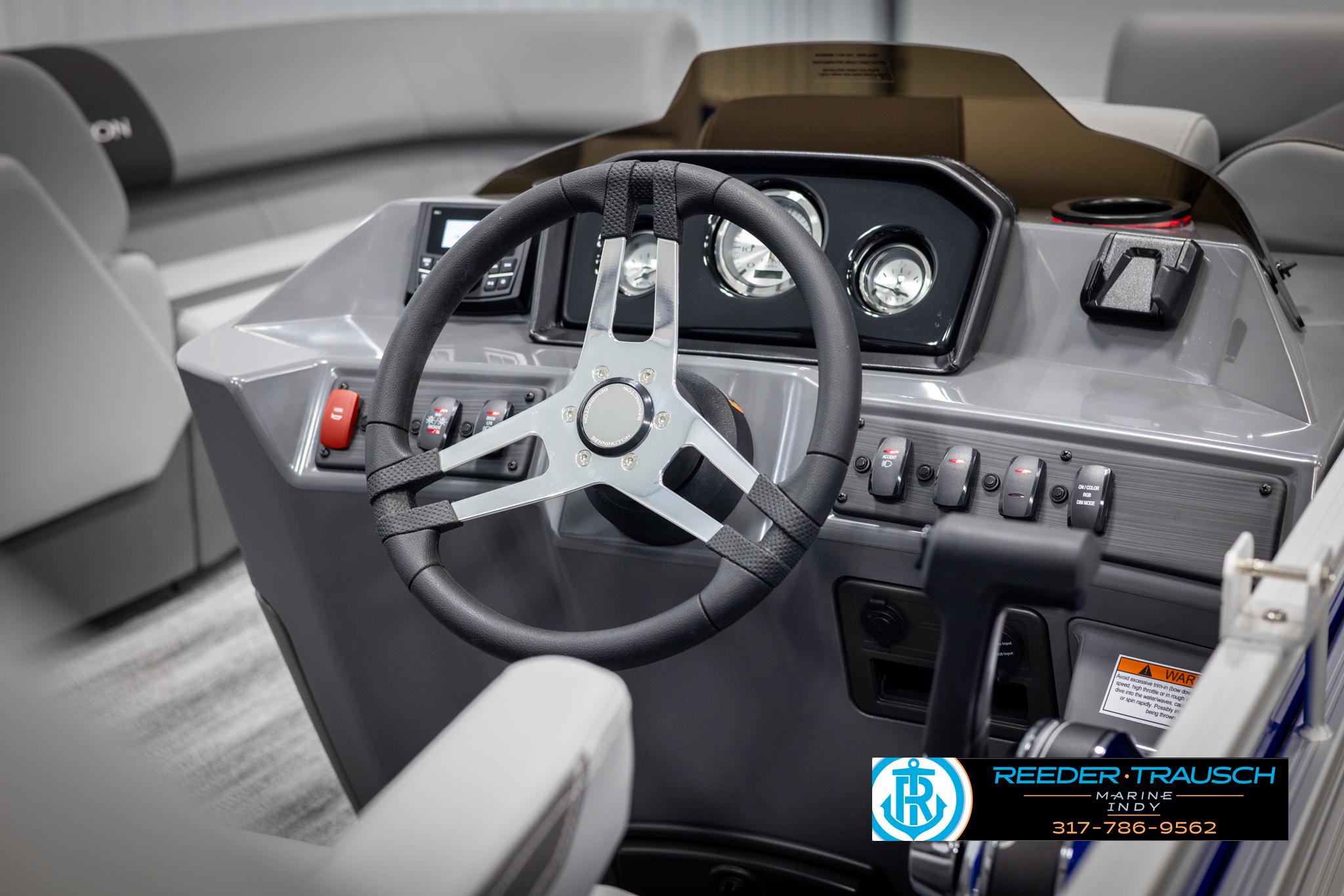 2025 Bennington 21 SSR steering console with modern controls.