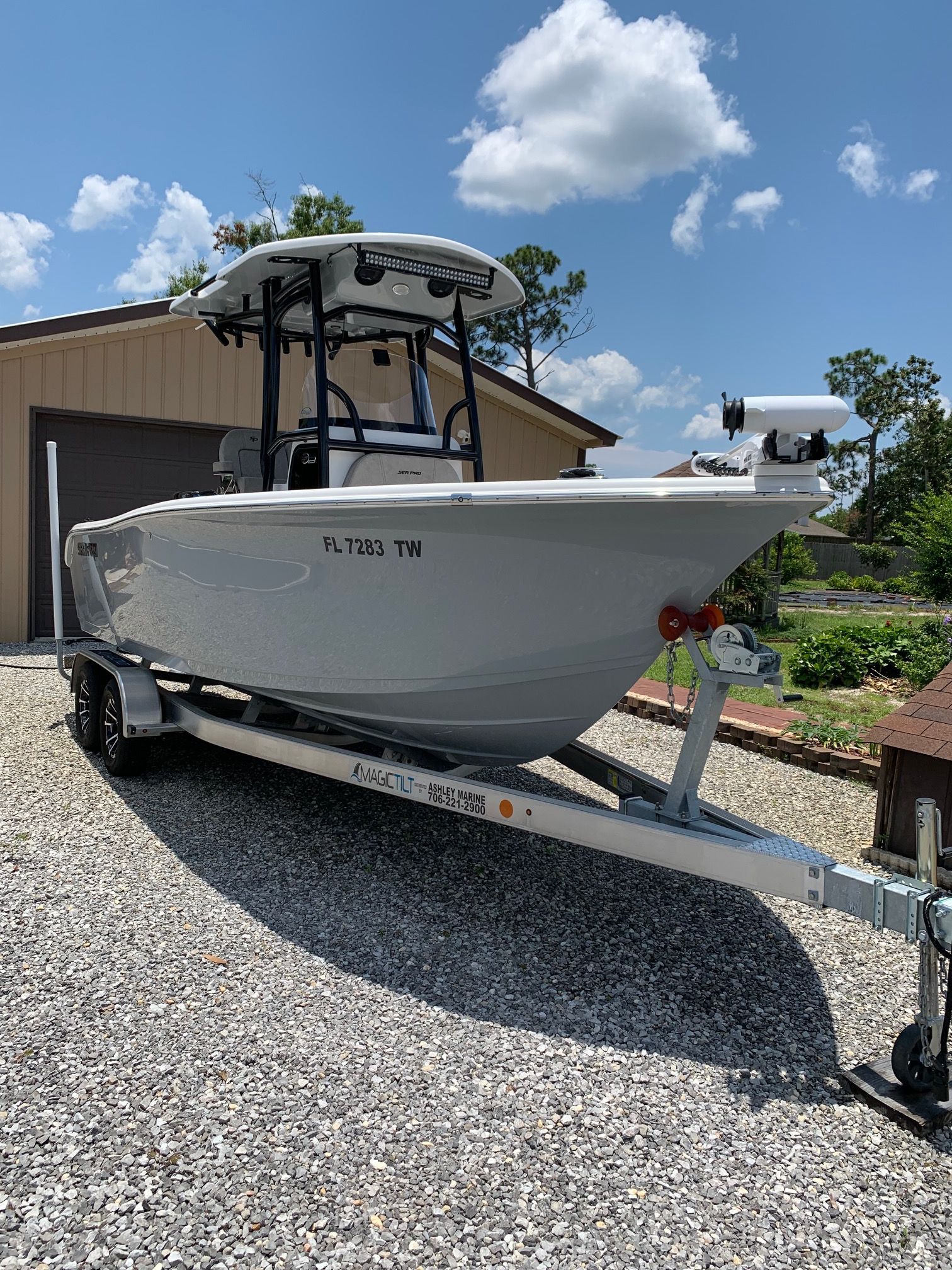 2024 Sea Pro 222 Center Console