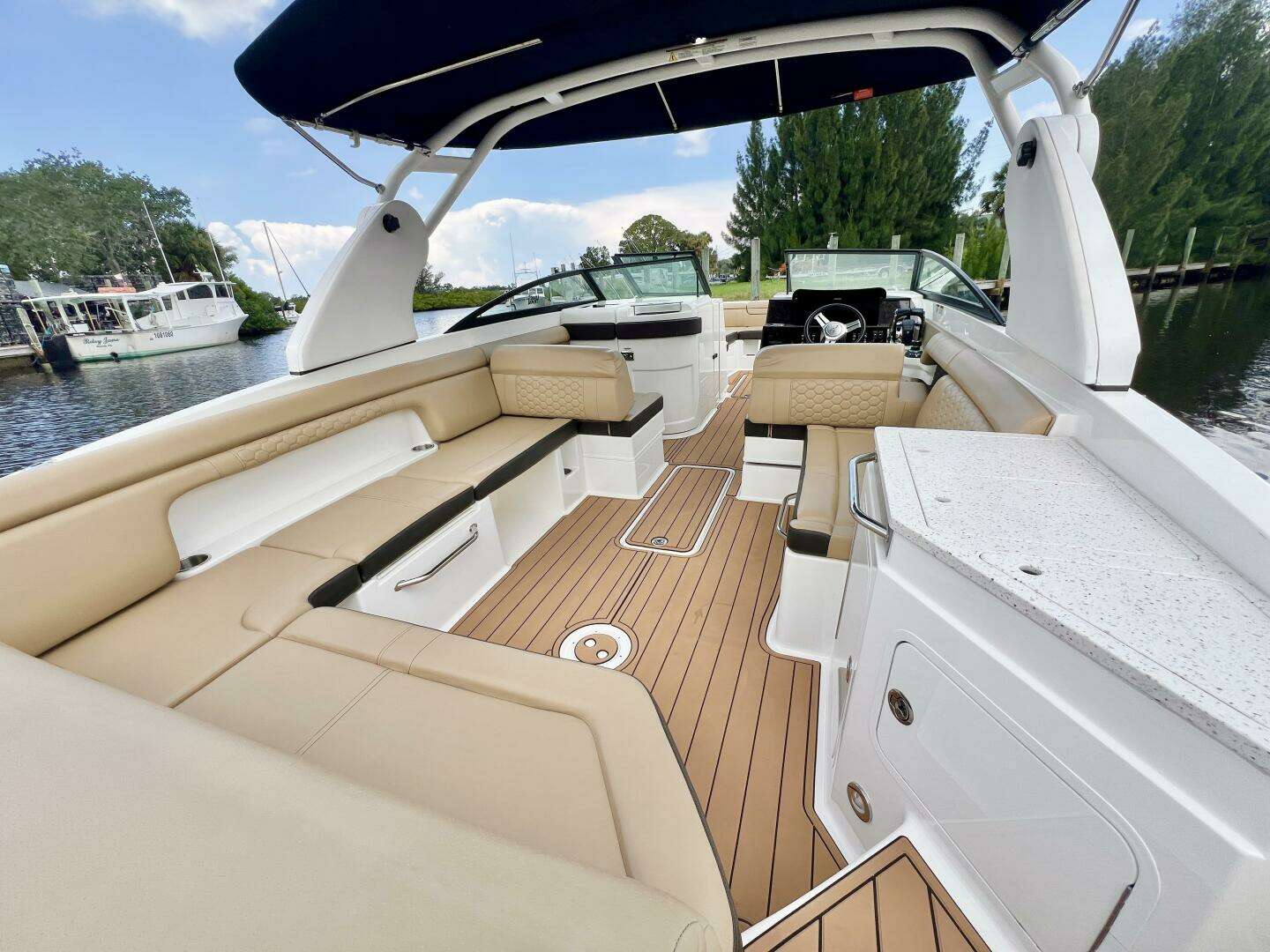 2019 Sea Ray SDX 290 OB - Image 30
