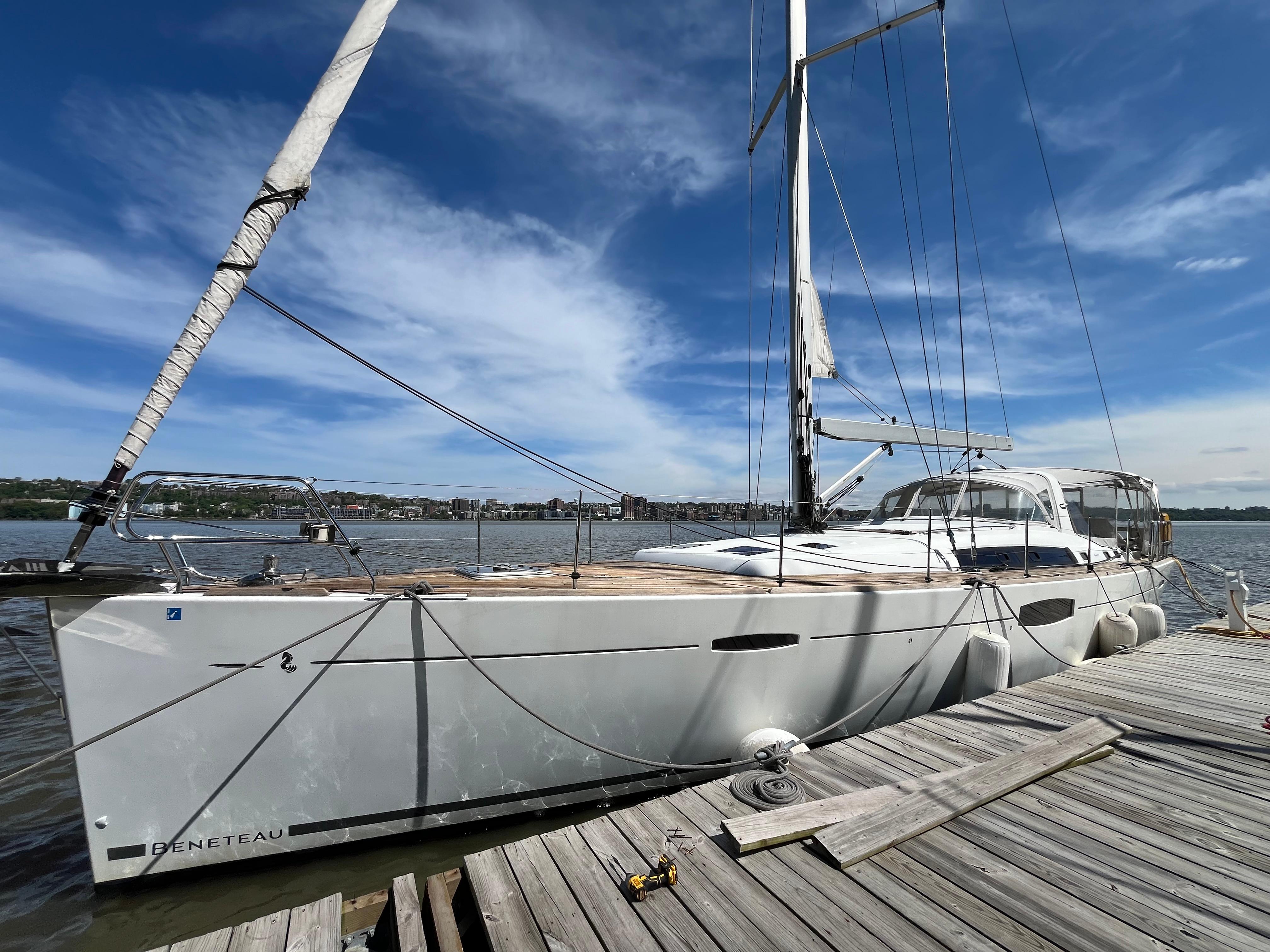 2012 Beneteau Oceanis 58