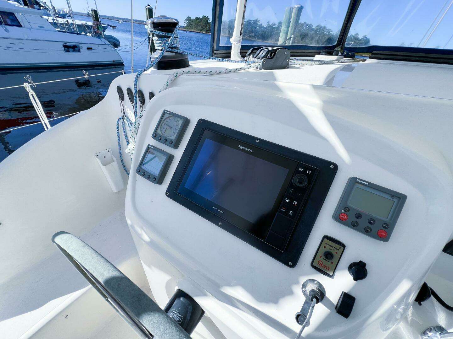 2010 Broadblue 435 - Image 32