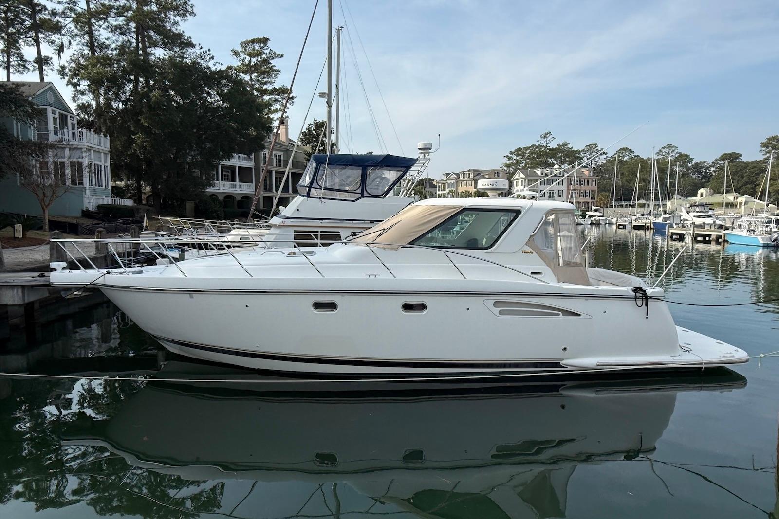 2004 Tiara Yachts 3600 Sovran