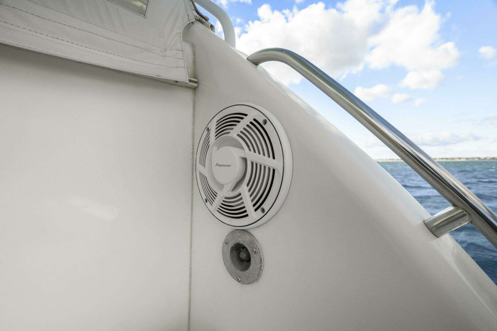 2007 Tiara Yachts 4200 Open - Image 27