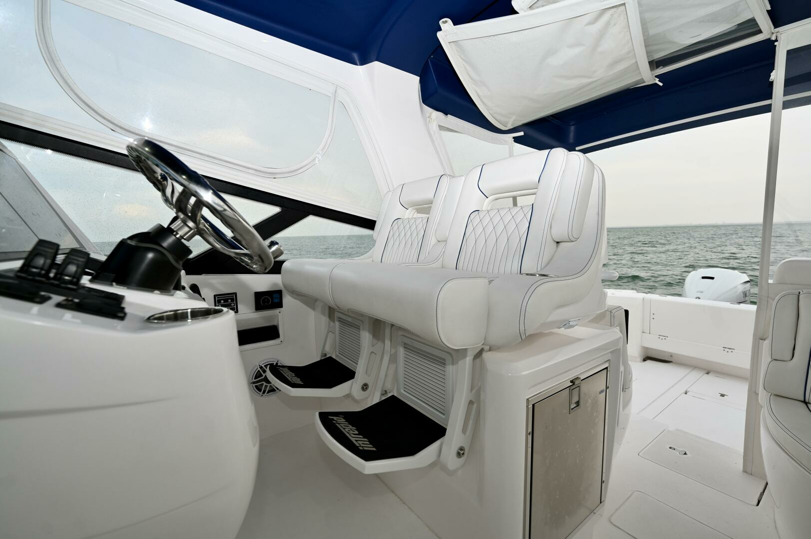 2021 Intrepid 438 Evolution - Image 24