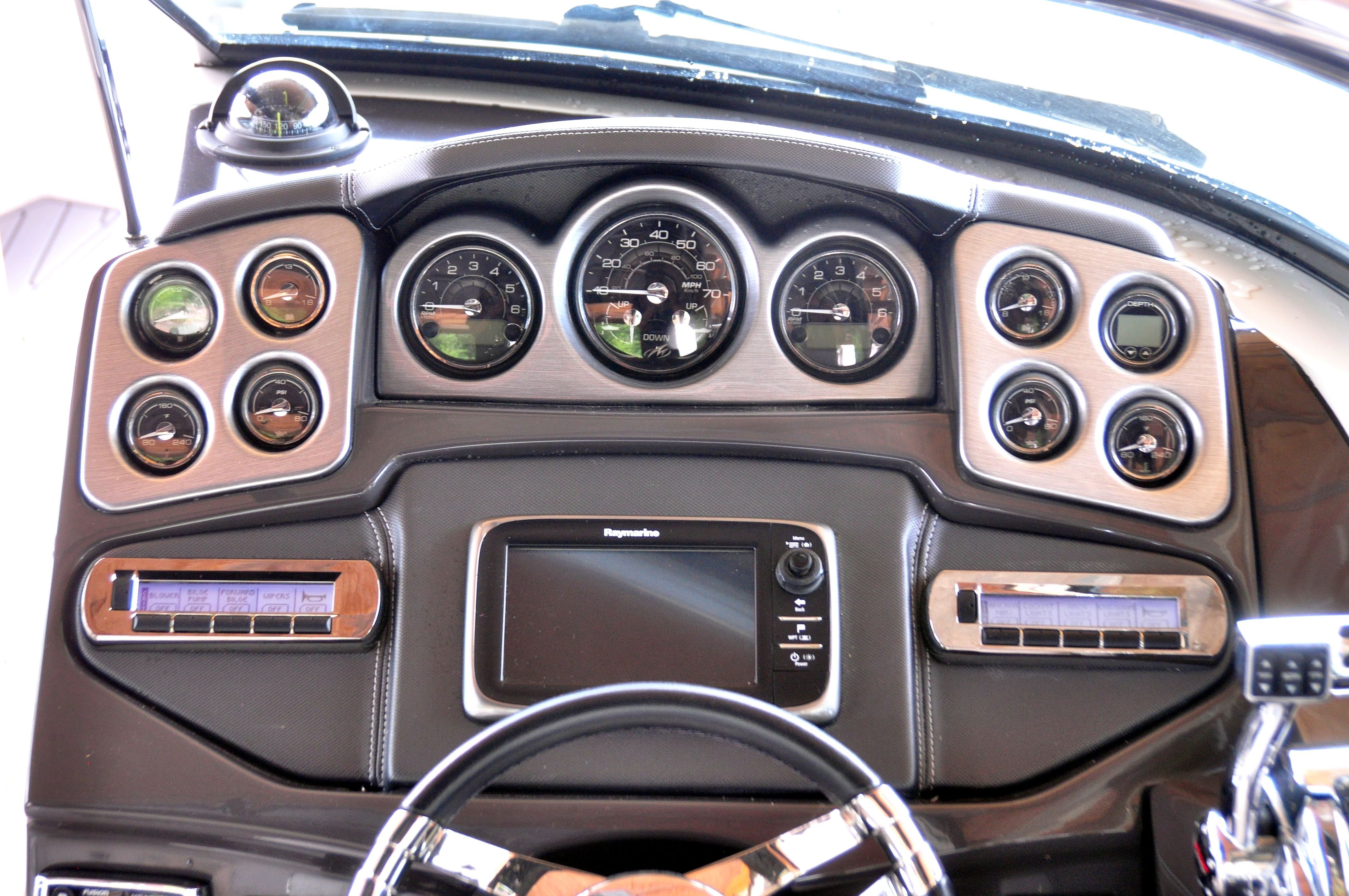 2014 Monterey 328SS Super Sport - 93