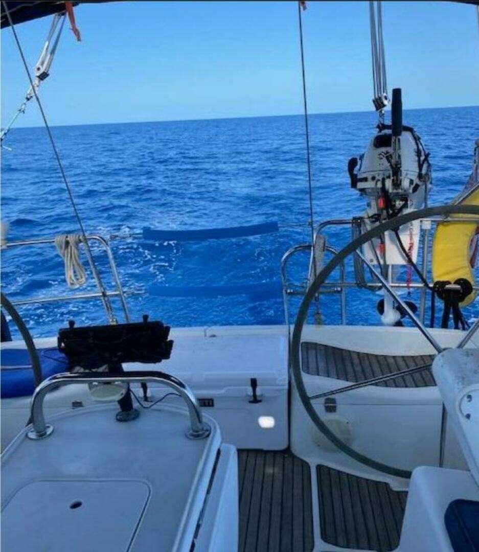 2006 Jeanneau 45 - Image 4