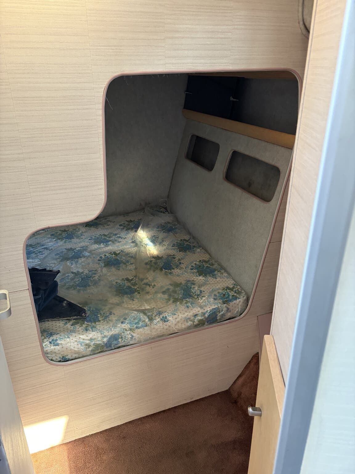 1988 Silverton 34 Express - 13