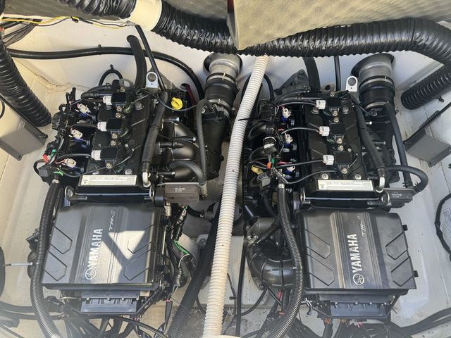 2019 Yamaha Boats SX210 - 14