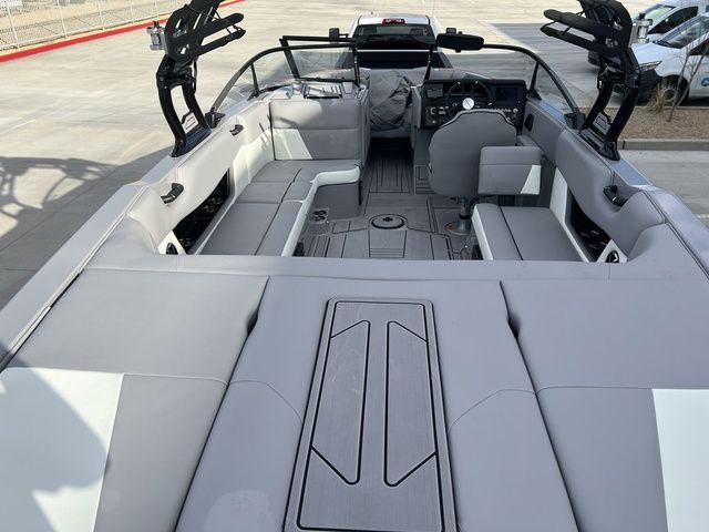 2023 Moomba Max - 7