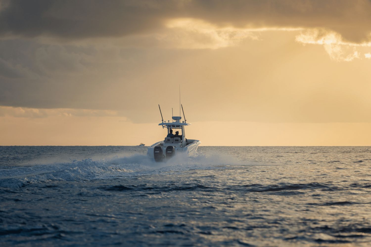 2026 Boston Whaler 280 Outrage - 23