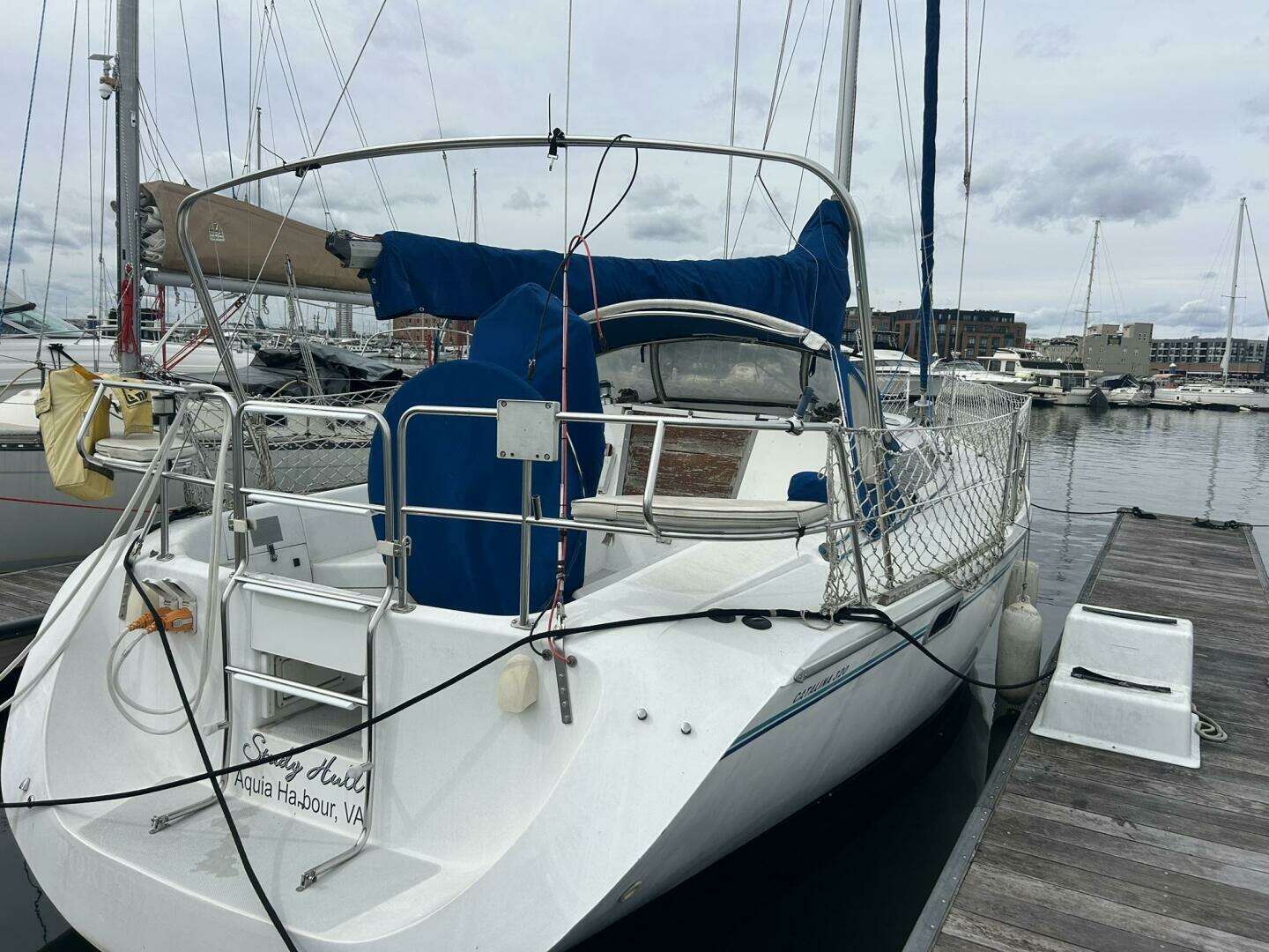 1995 Catalina 320 - Image 44