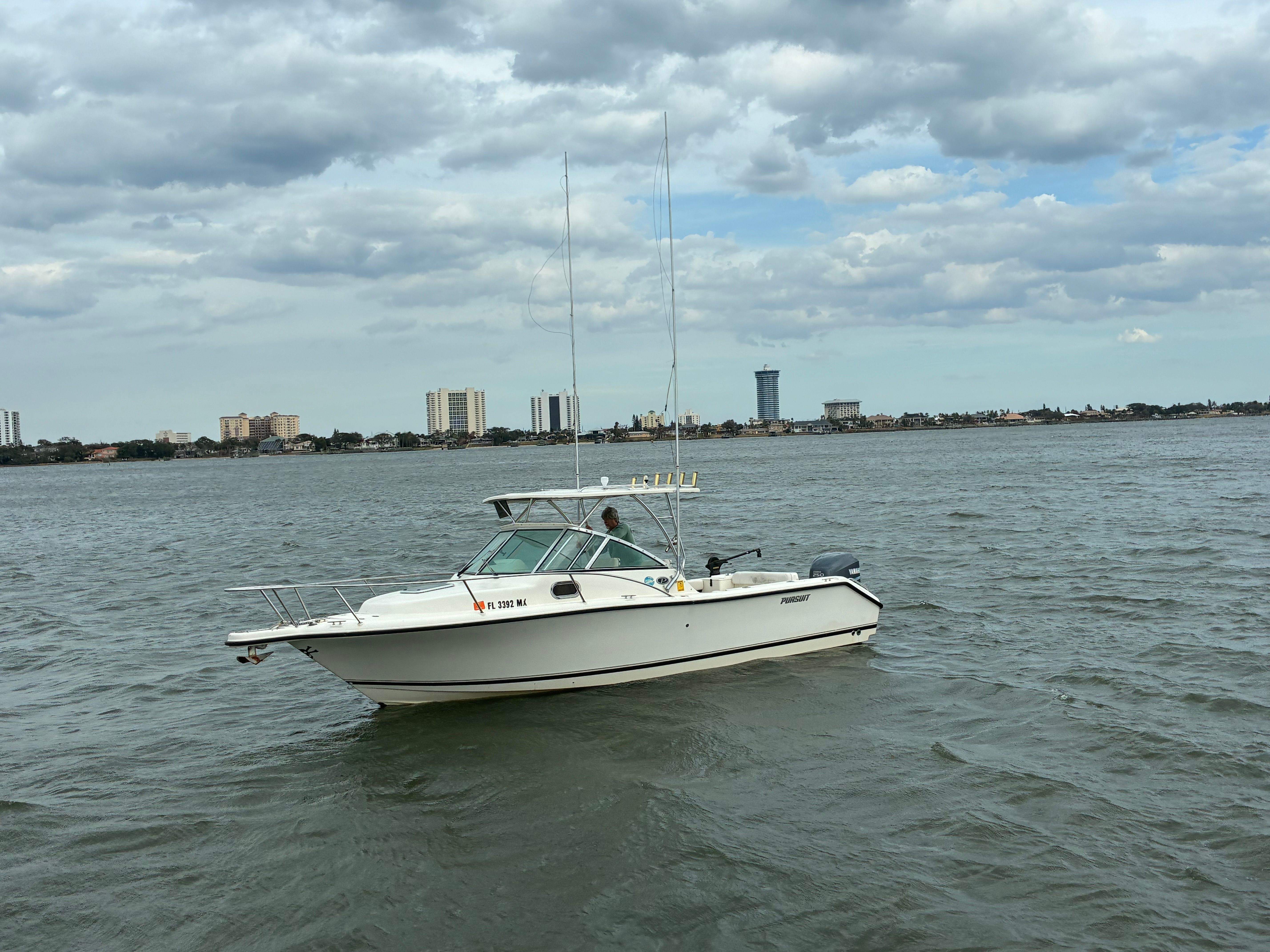 2005 Pursuit 2570 Offshore - 25
