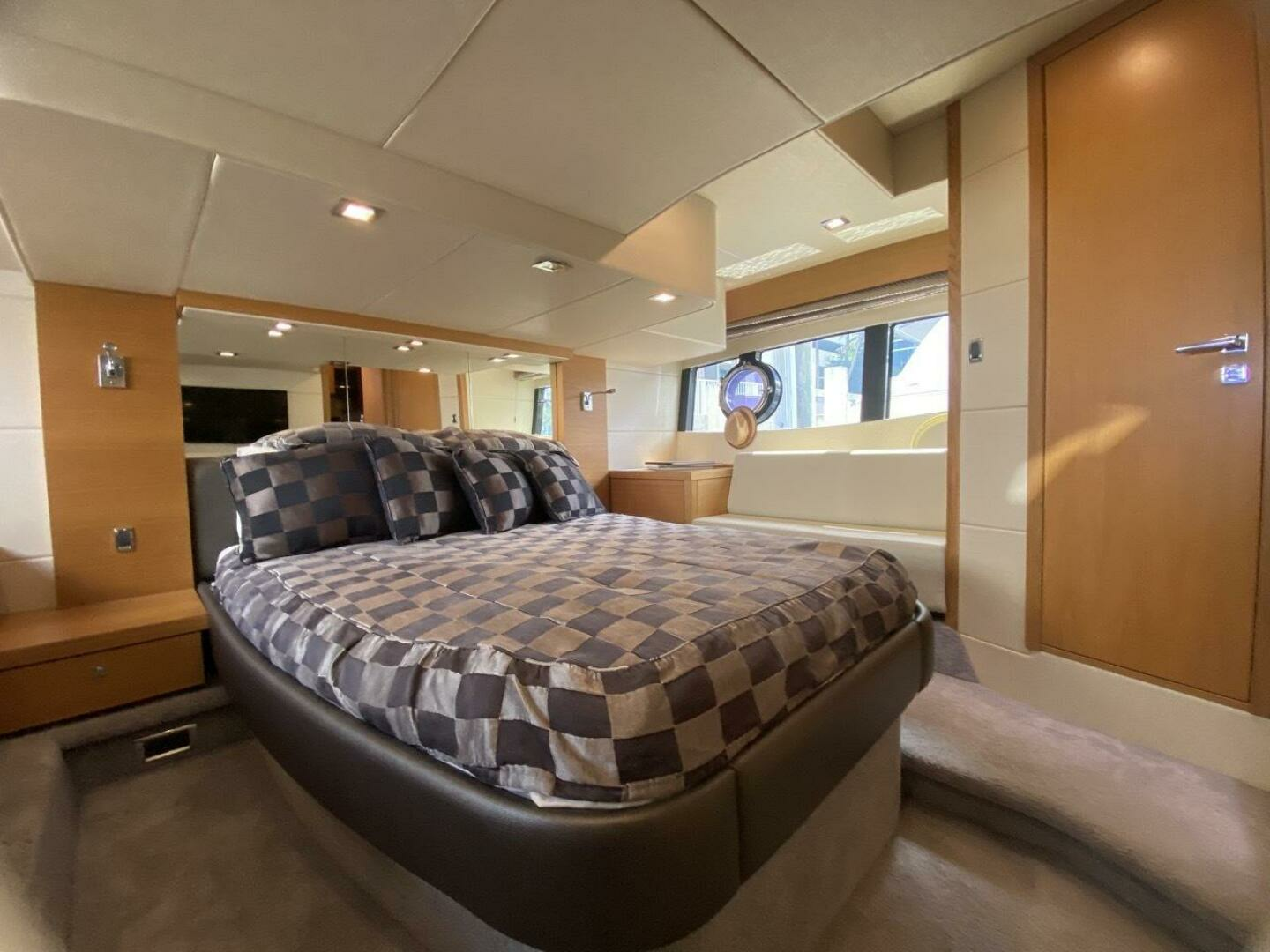 2014 Sunseeker 48 Portofino XPS - Image 44