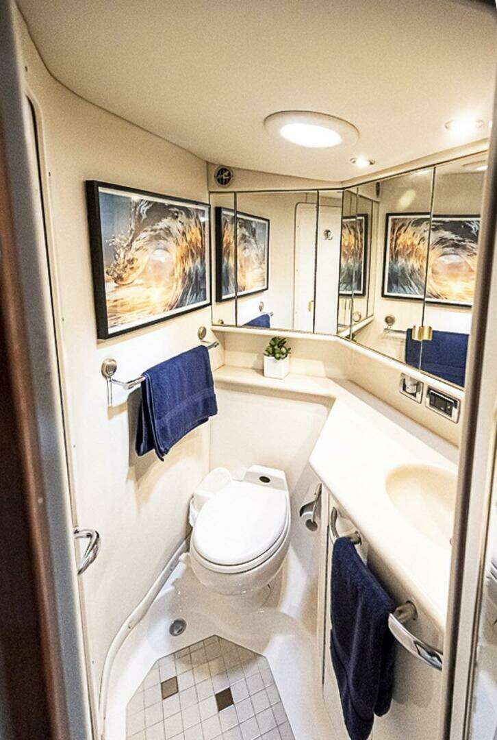 2002 Sea Ray 550 Sundancer - Image 27