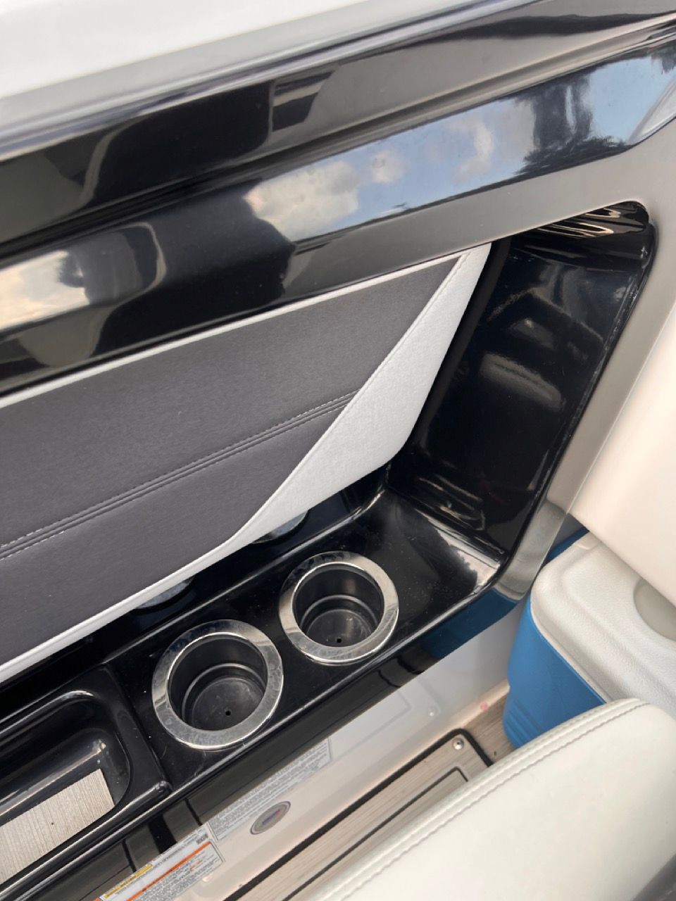 2023 Yamaha Boats 252S - 50