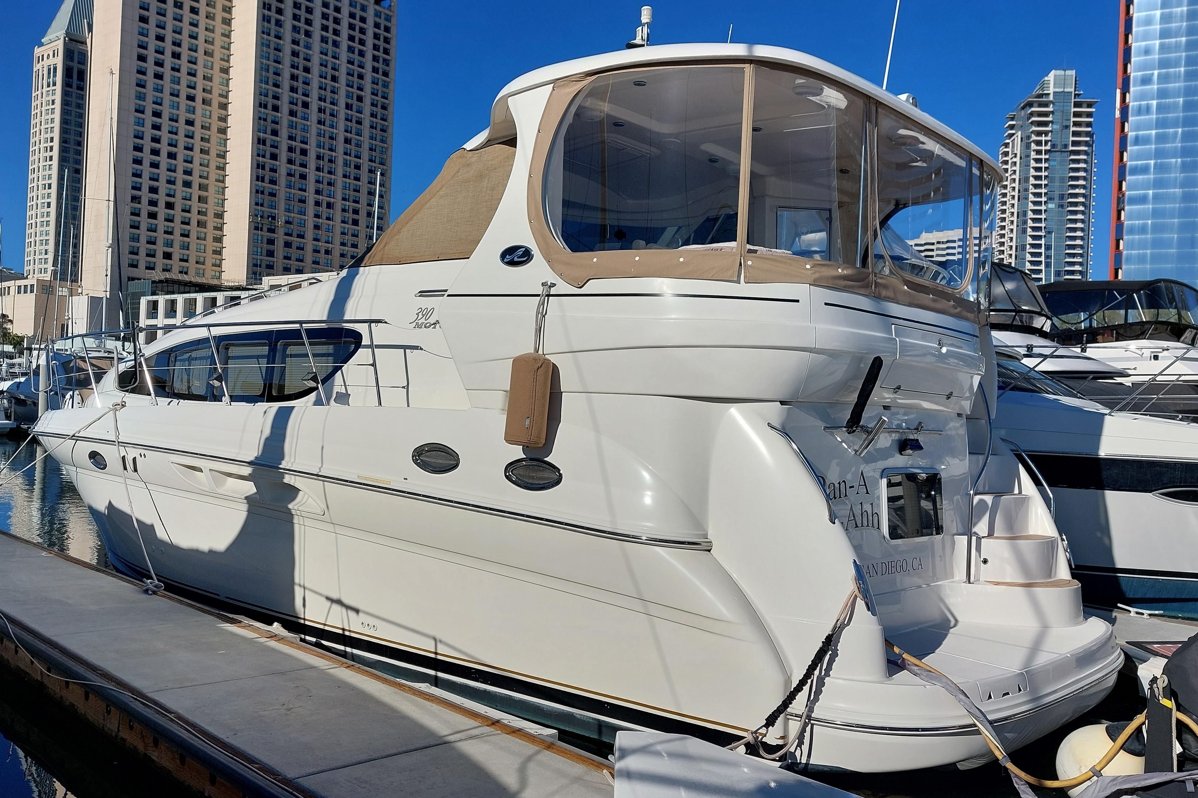 2004 Sea Ray 390 Motor Yacht